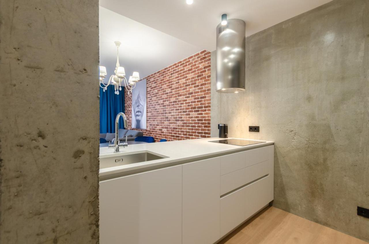 Petrovdom 12-95 Loft Apartments At Rc Kvartet, 16Г Vasyl Lypkivskyi Street Kiev Dış mekan fotoğraf