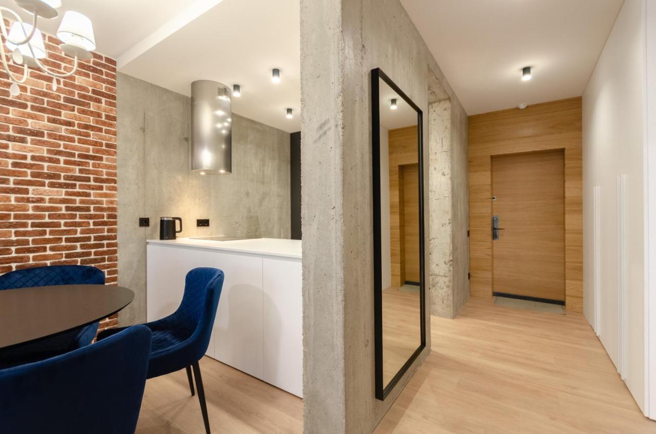 Petrovdom 12-95 Loft Apartments At Rc Kvartet, 16Г Vasyl Lypkivskyi Street Kiev Dış mekan fotoğraf