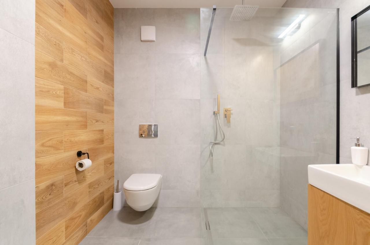 Petrovdom 12-95 Loft Apartments At Rc Kvartet, 16Г Vasyl Lypkivskyi Street Kiev Dış mekan fotoğraf