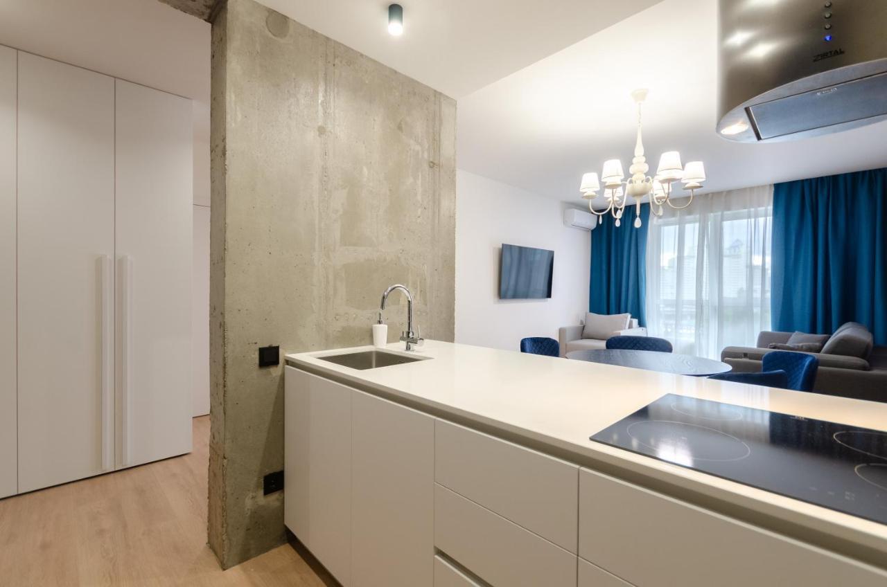 Petrovdom 12-95 Loft Apartments At Rc Kvartet, 16Г Vasyl Lypkivskyi Street Kiev Dış mekan fotoğraf
