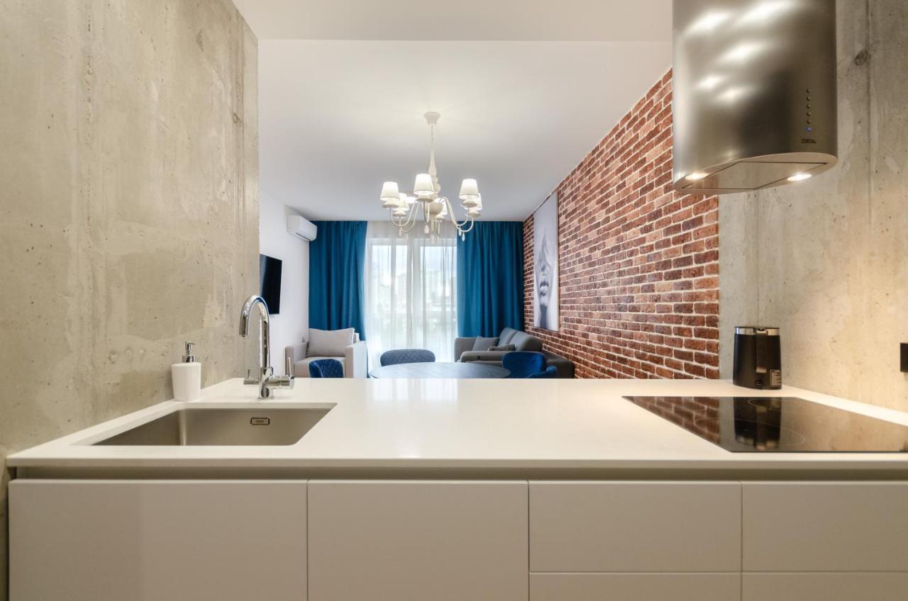 Petrovdom 12-95 Loft Apartments At Rc Kvartet, 16Г Vasyl Lypkivskyi Street Kiev Dış mekan fotoğraf