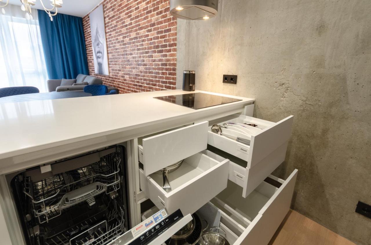 Petrovdom 12-95 Loft Apartments At Rc Kvartet, 16Г Vasyl Lypkivskyi Street Kiev Dış mekan fotoğraf