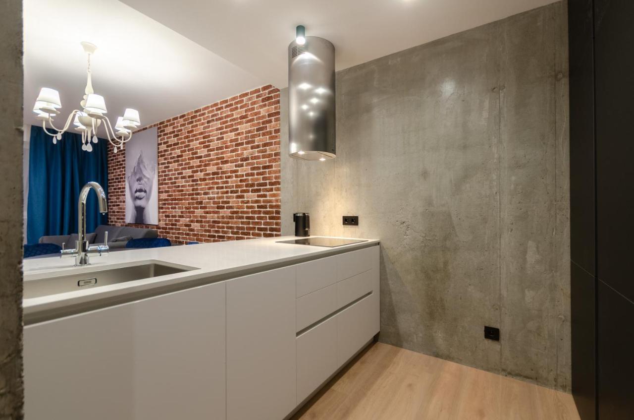 Petrovdom 12-95 Loft Apartments At Rc Kvartet, 16Г Vasyl Lypkivskyi Street Kiev Dış mekan fotoğraf